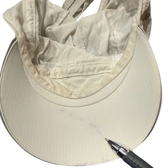 Lululemon Race To Place Run Hat White Lightweight Running Gym Workout Sporty - Picture 5 of 8